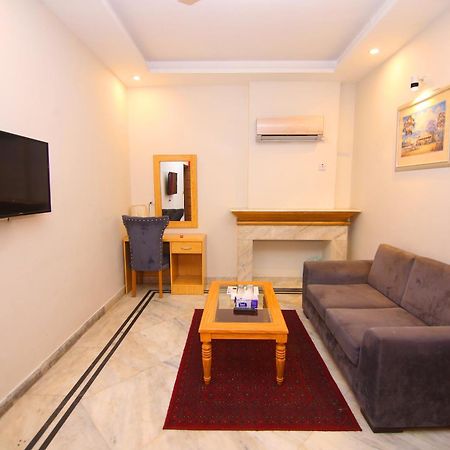 Premier Inn Mall لاهور المظهر الخارجي الصورة