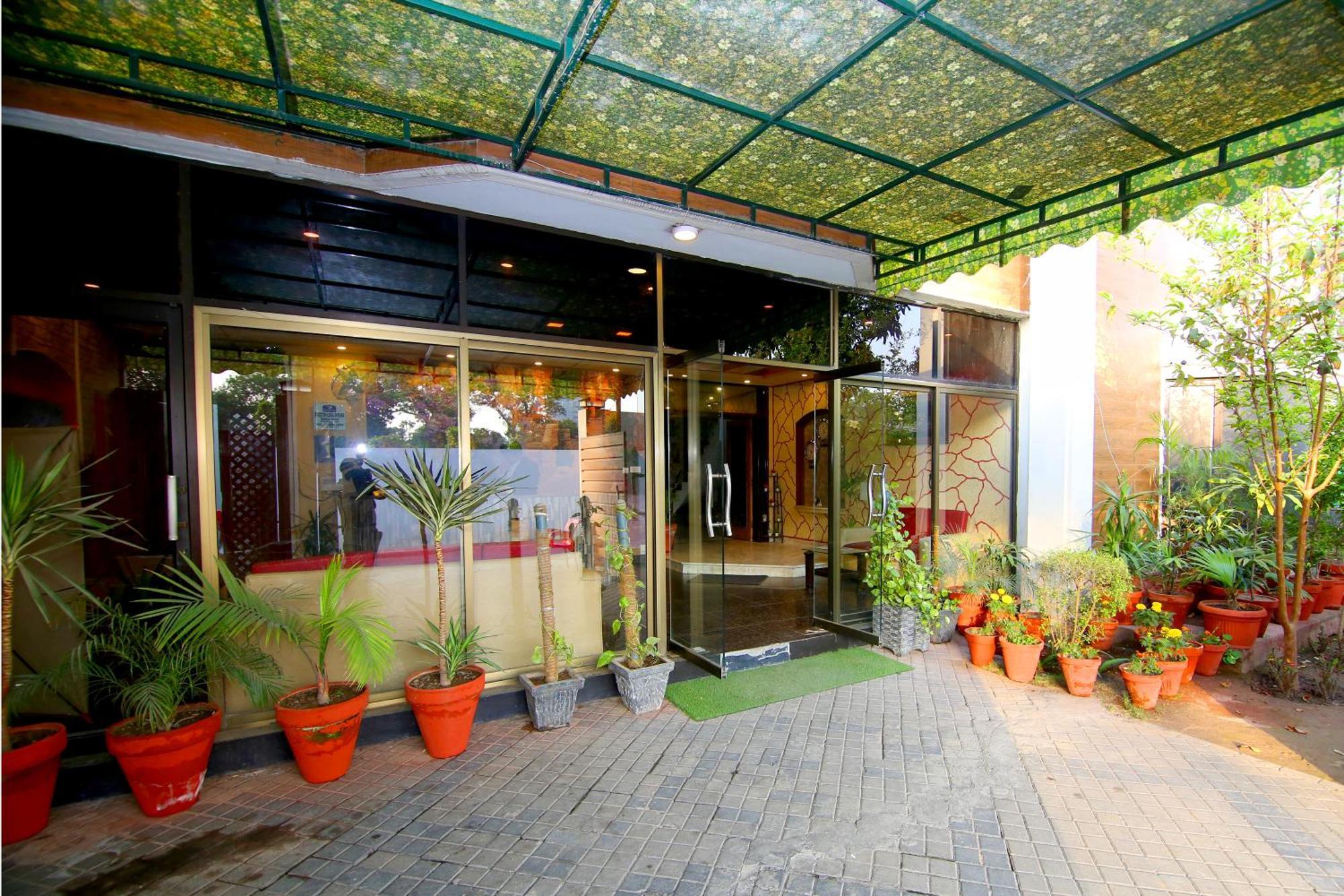 Premier Inn Mall لاهور المظهر الخارجي الصورة